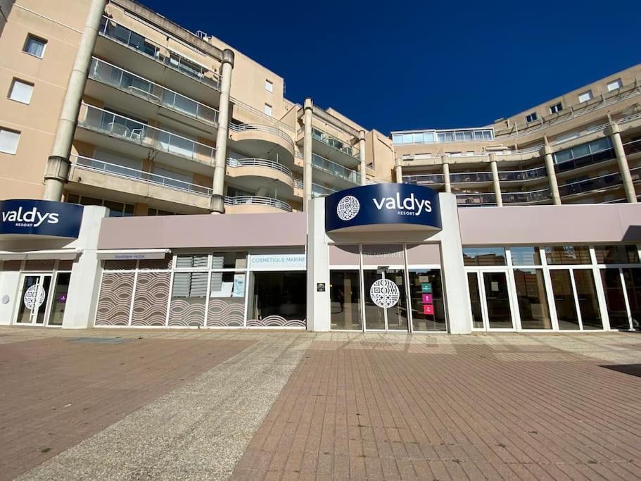 Face Les Oceanides Apartment *